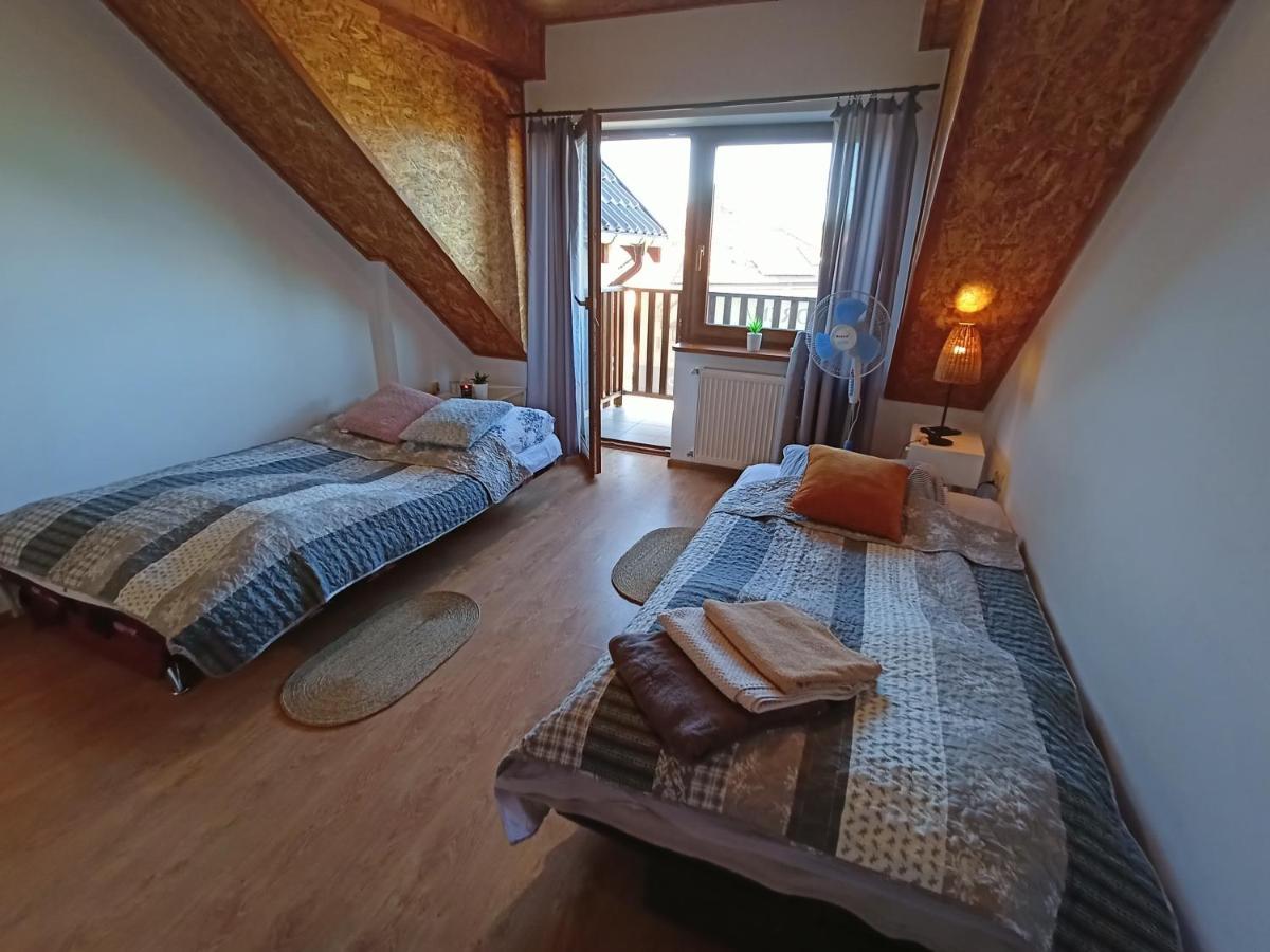 Solorena Junoszyno Exteriér fotografie